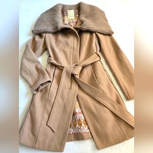 NWOT Womens Wool Tan Belted Coat with Optional Knit Turtleneck Collar Size 4